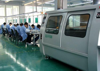 COB P1.25 DIP 옥외 풀 컬러 LED 광고 디스플레이 화면 1R1G1B 고휘도