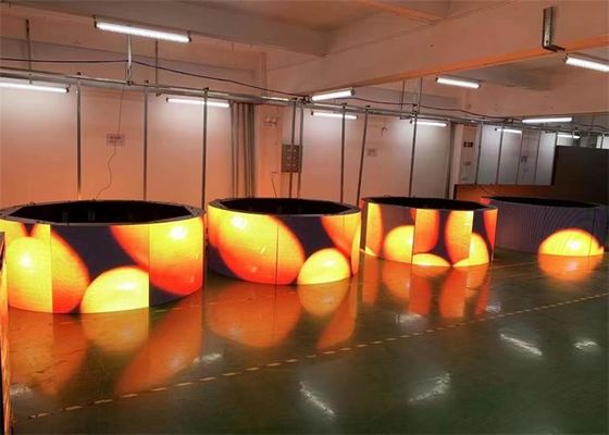 입방체 기둥은 스크린 영상 벽, 실내 지도한 표시판 P3 자연적인 열 분산을 지도했습니다