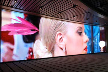 HD P4 실내 LED 디스플레이 화면 IP43 SMD LED 디지털 디스플레이 3840Hz 해상도 실내 풀 컬러 LED 디스플레이