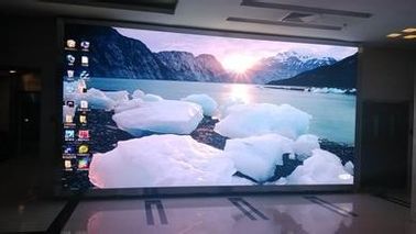 실내 전체 컬러 LED 디스플레이 화면 P3 111111 점 / 평방 미터 하이 픽셀 임대