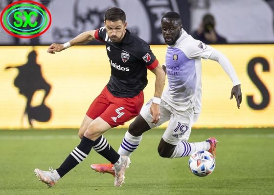 경기장 스크린 2024 LED 스크린 퀵 리드 대형 간판 철/강철 캐비닛 경기장 주변 LED 디스플레이