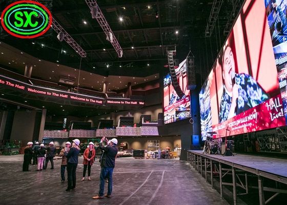 최고 얇은 광고 쇼핑 센터를 위한 실내 풀 컬러 발광 다이오드 표시 P3.91 넓은 시야각