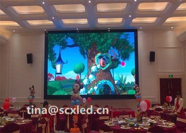 HD 풀 컬러 파이프 피치 LED 패널 P2 실내 대형 화면 TV 포스터 LED 비디오 벽 화면