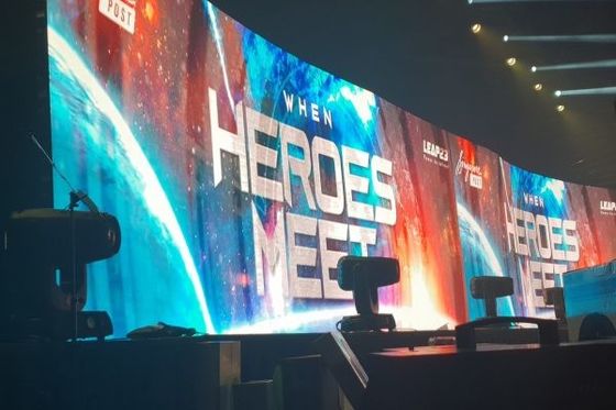 슈퍼 슬림 HD SMD 실내 스테이지 풀 컬러 P5 LED 디스플레이 화면 비디오 벽 높은 갱신 속도