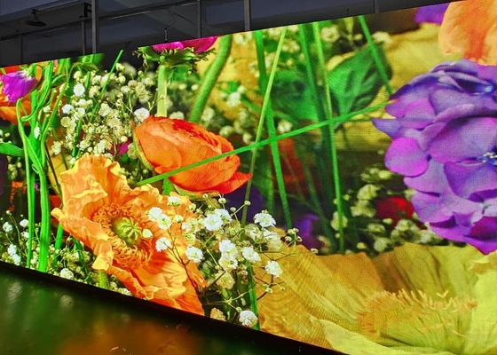 쇼핑몰 광고용 2mm 실내 LED 디스플레이 고해상도 비디오 벽