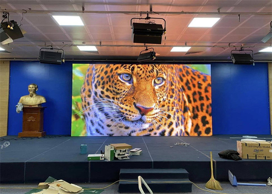 렌트 LED 패널 디스플레이 화이트 밸런스 밝기 2500cd/m2