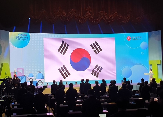 야외 풀 컬러 P2 P2.5 LED 패널 스크린, LED 디스플레이 노바스타 Smd 2121