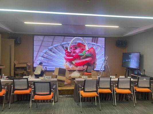 GOB 실내 LED 임대 디스플레이 P1.667 비디오 벽 무대 배경