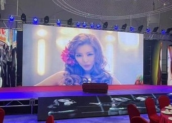 실내 LED 스크린 스테이지 배경 P5 스테이지 LED 다이 캐스트 알루미늄 스크린 960x960mm 3 년 보증