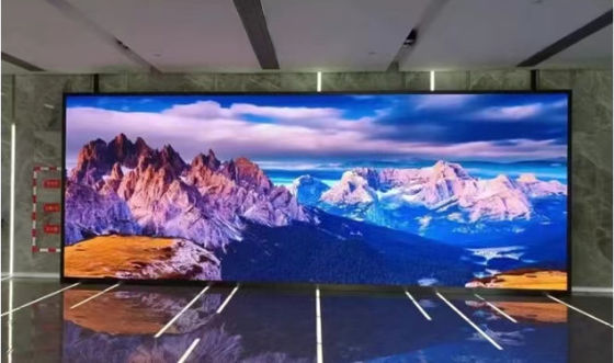 COB P2.5 현수형 LED 디스플레이 다이캐스트 알루미늄 캐비닛 40000 포인트/제곱미터