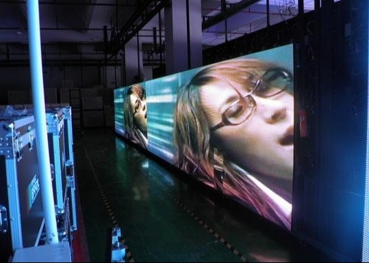 P2.5 실내 LED 디스플레이 SMD2020 3840Hz 고주사율 풀 컬러