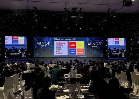 SMD LED 비디오 스크린 다이 캐스트 알루미늄 P4 / 실내 스테이지 LED 디스플레이 밀도 62,500/m2