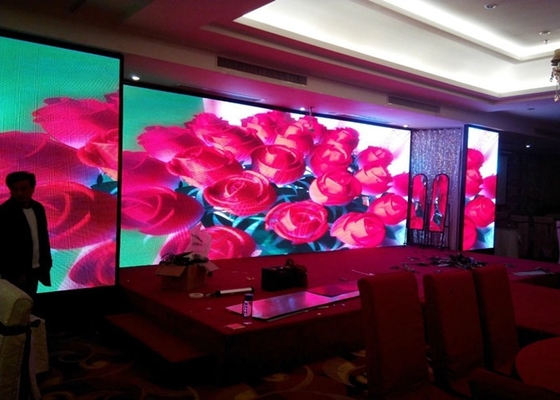 커스터마이징 할 수 있는 렌터 스크린 RGB 실내 풀 컬러 LED 디스플레이 HD 렌터 P4 LED 스크린