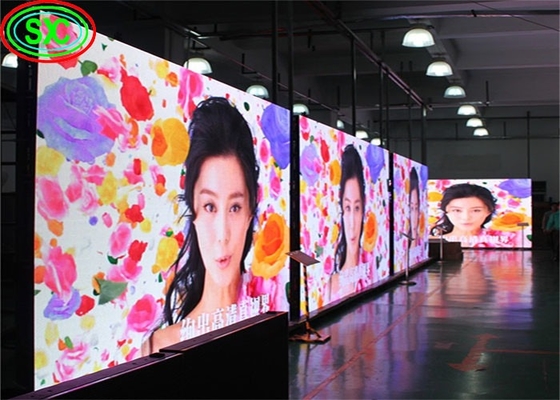 P5 SMD 실내 풀 컬러 LED 렌터 스크린 축구 경기장 64x32 점 행렬 / 친환경