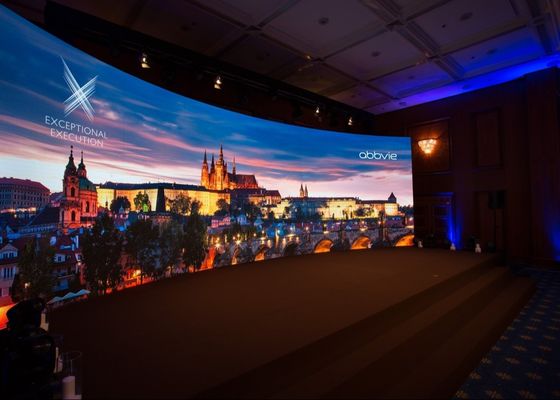 P2.5 무선 스플레이싱 LED 다이?? 알루미늄 640X640mm 캐비닛 타입