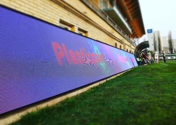 좋은 가격 64x32 점 행렬 LED 임대 경기장/쇼핑센터 P4 높은 갱신 속도 온라인으로