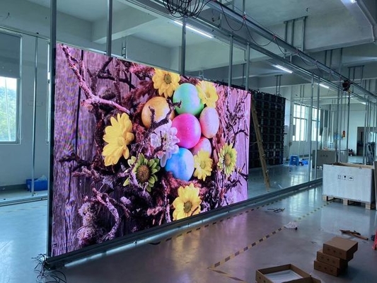 960*960mm SMD LED 스크린 최대 전력 소비 600W/m2 000 시간 수명 정규 캐비닛 크기