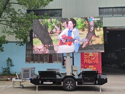 야외 풀 컬러 P5 모바일 LED 광고 게시판 5mm 픽셀 피치와 칩