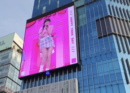 임대 임대 다이 캐스트 알루미늄 캐비닛 서스펜딩 LED 디스플레이 라이트 알루미늄 캐비닛 3840HZ HD P1.56 1R1G1B