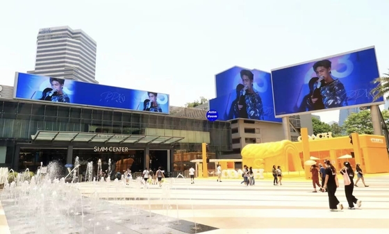 야외 경기장 LED 디스플레이 비명 광고 P10 풀 컬러 960*960mm 광고판