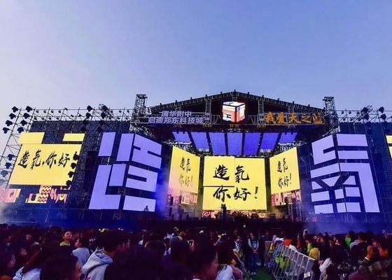 옥외 다이 캐스트 알루미늄 다채로운 LED 디스플레이 62500 점/평방미터 SMD1921 패키지 비디오 기능
