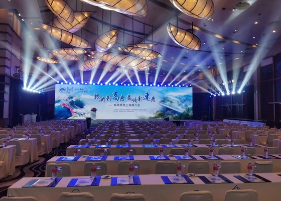 DIP 대형 풀 컬러 LED 디스플레이 12mm 피치 1/4 스캔 192*192mm 모듈 IP65