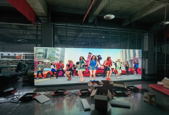 P3 실내 LED 디스플레이 무대 비디오 배경 P3 LED 디스플레이 화면 576x576mm,3840hz 갱신,1000 밝기