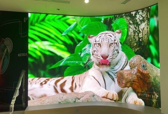 좋은 가격 640x640mm 렌터 패널 3840Hz 고 갱신 Kinglight SMD 풀 컬러 슈퍼 얇은 LED 디스플레이p2.5,3840hz 갱신 속도,노바스타 카드 온라인으로