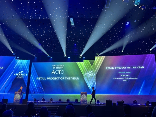 AC 110/220V 입력 전압 외부 전색 LED 디스플레이 65410점 / 평방 미터 점 밀도 및 250 * 250mm 모듈 크기