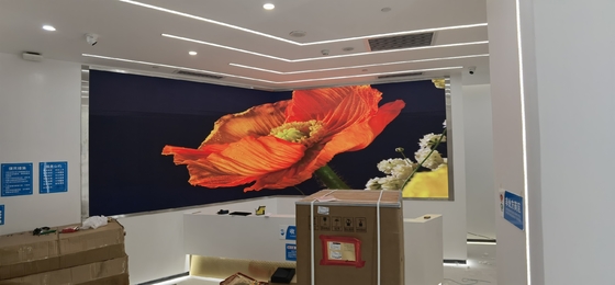 3840Hz 하이 리프레쉬 실내 풀 컬러 LED 디스플레이 P2.5 2121 실내 광고용 램프 크기 ≥0.5m의 볼 거리