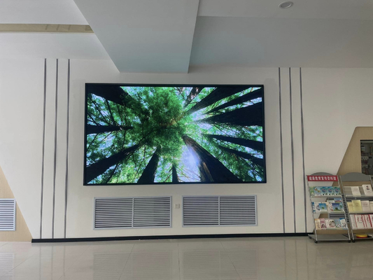 3840Hz 하이 리프레쉬 및 CS2033 IC 실내 풀 컬러 LED 디스플레이 P2의 높은 표준 기능