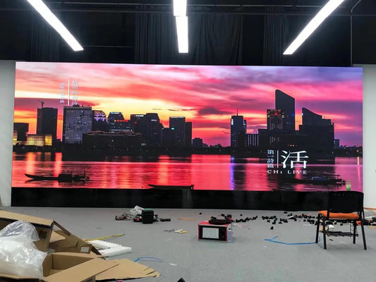 좋은 가격 P1.25 독립적인 실내 전체 컬러 LED 렌터 스크린 스틸 캐비닛 재료 온라인으로