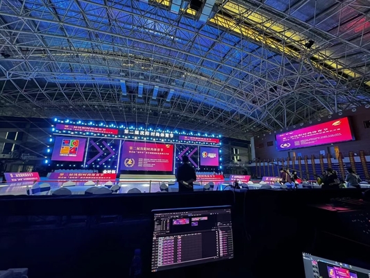 고화질 임대 LED 디스플레이 27778점/평방 피클 밀도 스타디움