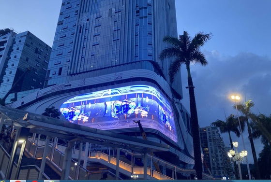 렌터 풀 컬러 LED 디스플레이 도로 옆 디지털 사이니지 P10 LED 꼬리 스크린