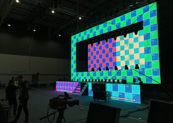 야외 풀 컬러 LED 렌터 스크린 최고 시청 거리 4m - 200m