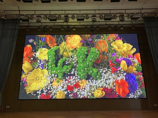 에너지 절감 실내 p3.91 자동 밝기 조절 및 120도 수평 시각 각도와 함께 풀 컬러 LED 디스플레이