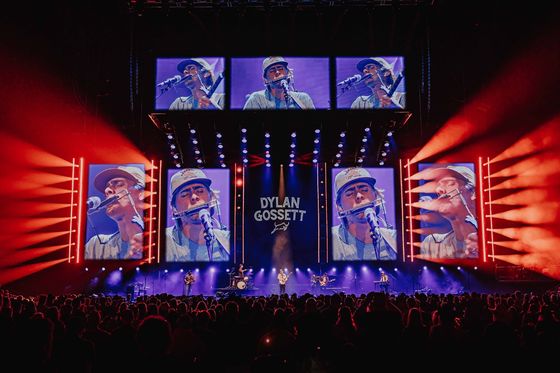 P5 RGB 전체 컬러 LED 디스플레이 스테이지 레이아웃 LED 벽 비디오