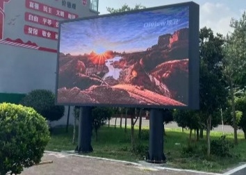 임대 / 고정 스크린 다이 캐스트 알루미늄 캐비닛 풀 컬러 LED 디스플레이 보드 500 * 1000MM P5.95 3 년 보증