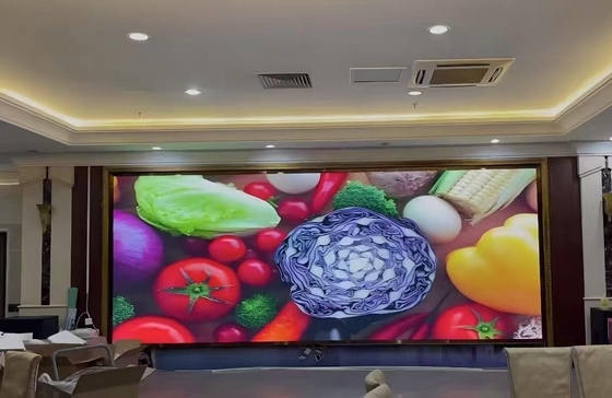 실내 풀 컬러 LED 디스플레이 SMD P3 3mm 픽셀 구성과 111111 픽셀/m2 명확하고 생동감 있는 이미지를 위해