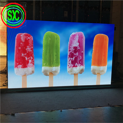 40000 도트 밀도 SMD LED 스크린 고휘도 및 에너지 절약 평균 전력 소비 180W/m2 100 수명