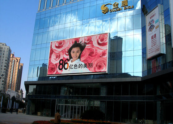 옥외 P6 풀 컬러 LED 디스플레이 (철강 캐비닛 및 IP65 보호 기능 포함, 열악한 환경에 적합)