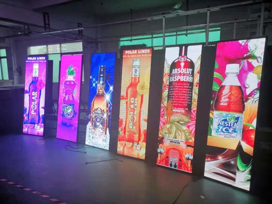 좋은 가격 높은 광도 포스터 LED 스크린, 실내 LED 포스터 패널 풀 컬러 P3 온라인으로
