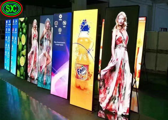 좋은 가격 똑똑한 디지털 방식으로 광고에 의하여 지도되는 전시 포스터 서 있는 마술 LED 스크린 P2.5 온라인으로