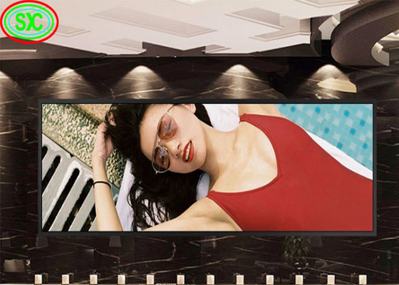 맞춤형 유연한 무대 실내 LED 디스플레이 보드 P3 곡선 / 직선 광고 야외 고정 LED 디스플레이