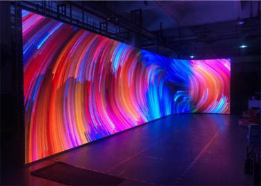 LED 소프트 스크린 유연한 스크린은 구부러질 수 있으며 다양한 형태의 디스플레이 스크린에 적합합니다.