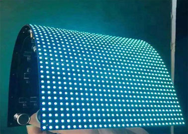 LED 소프트 스크린 유연한 스크린은 구부러질 수 있으며 다양한 형태의 디스플레이 스크린에 적합합니다.
