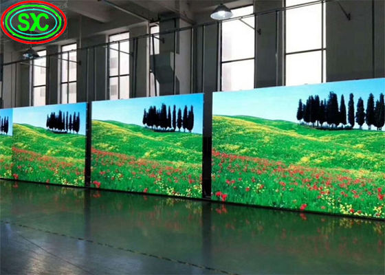 좋은 가격 대형 유연 렌터 스크린 스메어 디스플레이 1/32 스캔 HD 1R1G1B P2.5mm LED 스크린 보드 온라인으로