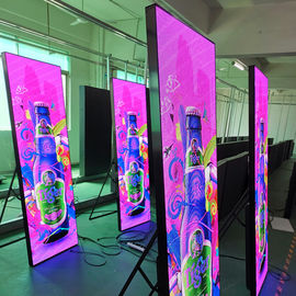 680x2000mm 광고 LED 화면 활기찬 1R1G1B 색상 구성