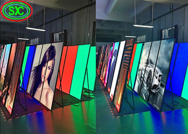 20. 우리의 LED 포스터 디스플레이 680x2000mm 화면 크기의 알루미늄 캐비닛과 SMD2121 LED 칩으로 광고를 업그레이드