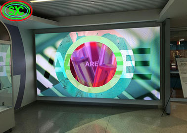 커브드 디스플레이 LED 스크린 창문 패널 슬림 광고 매장 전면 미디어 필름 투명 LED 디지털 창문 디스플레이